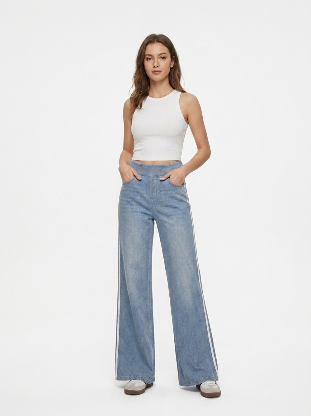 HALARA Light Blue Wide-Leg Jeans with White Side Stripe